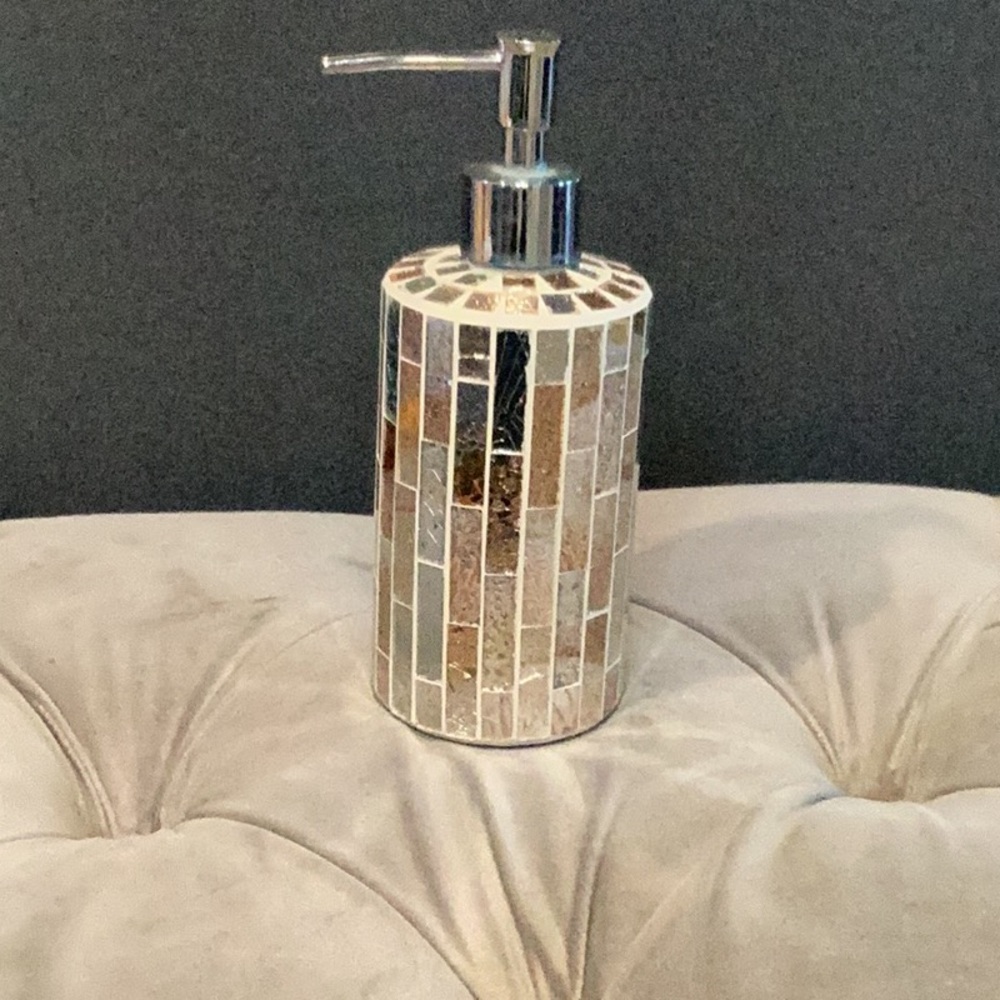 Soap dispenser gold and silver